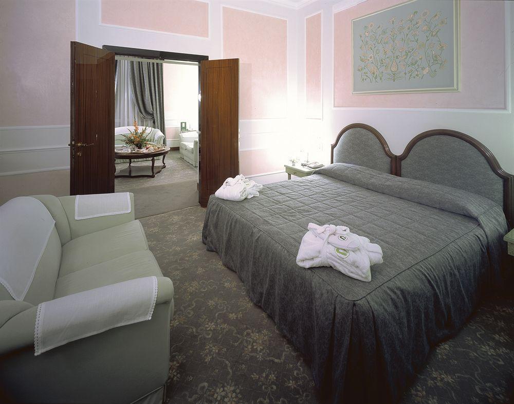 Nh Genova Centro Hotel Bilik gambar