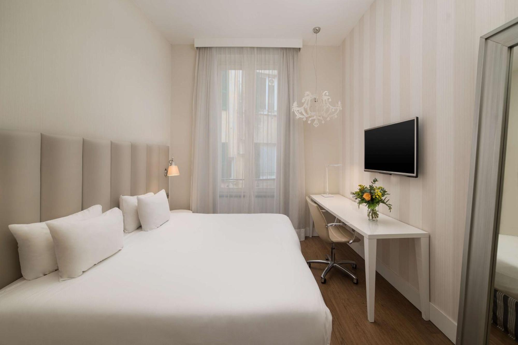 Nh Genova Centro Hotel Luaran gambar