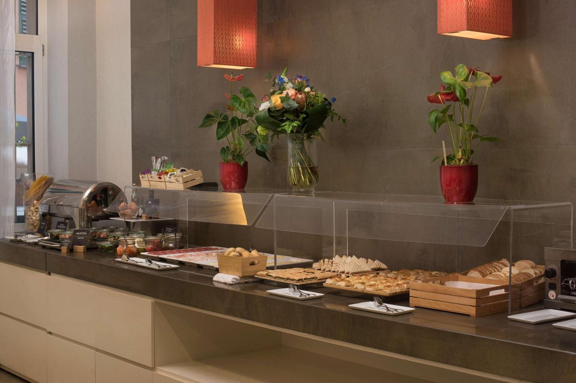 Nh Genova Centro Hotel Luaran gambar