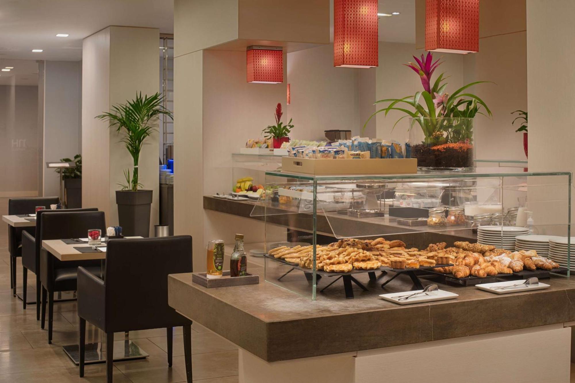 Nh Genova Centro Hotel Luaran gambar