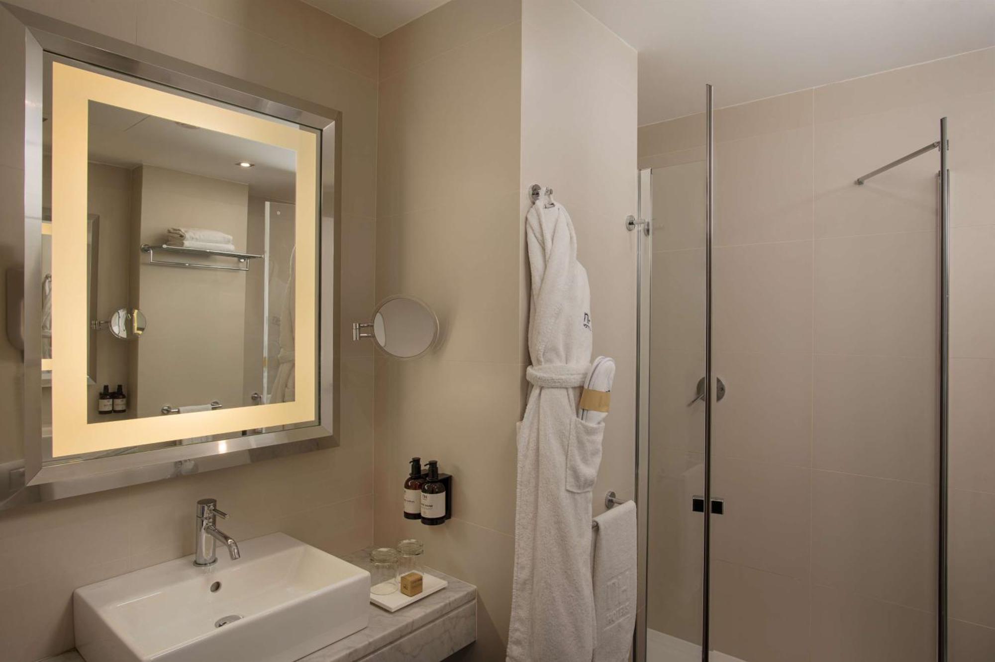 Nh Genova Centro Hotel Luaran gambar