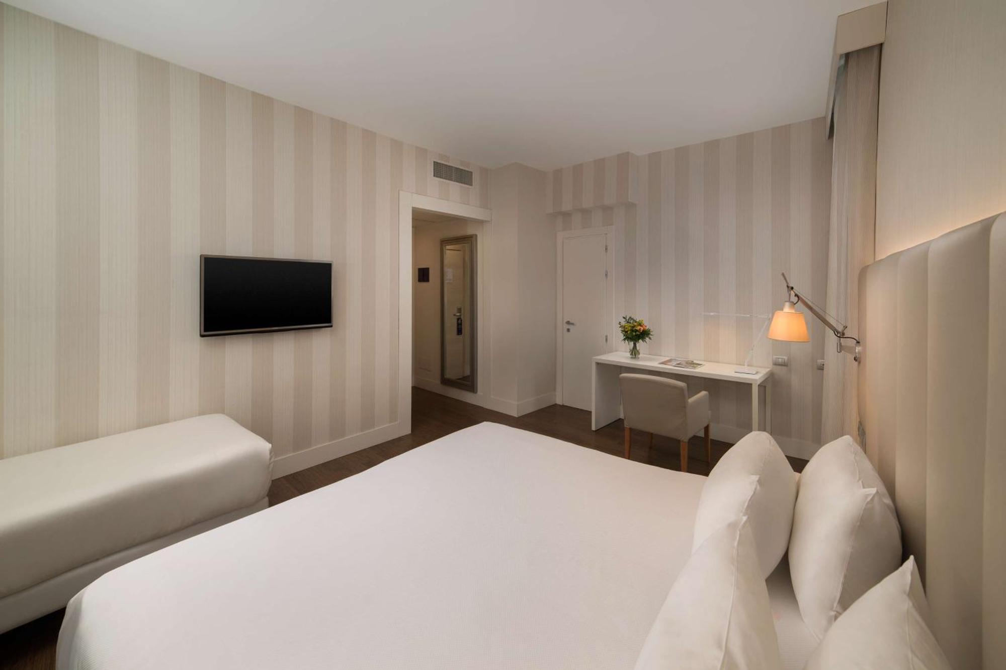 Nh Genova Centro Hotel Luaran gambar