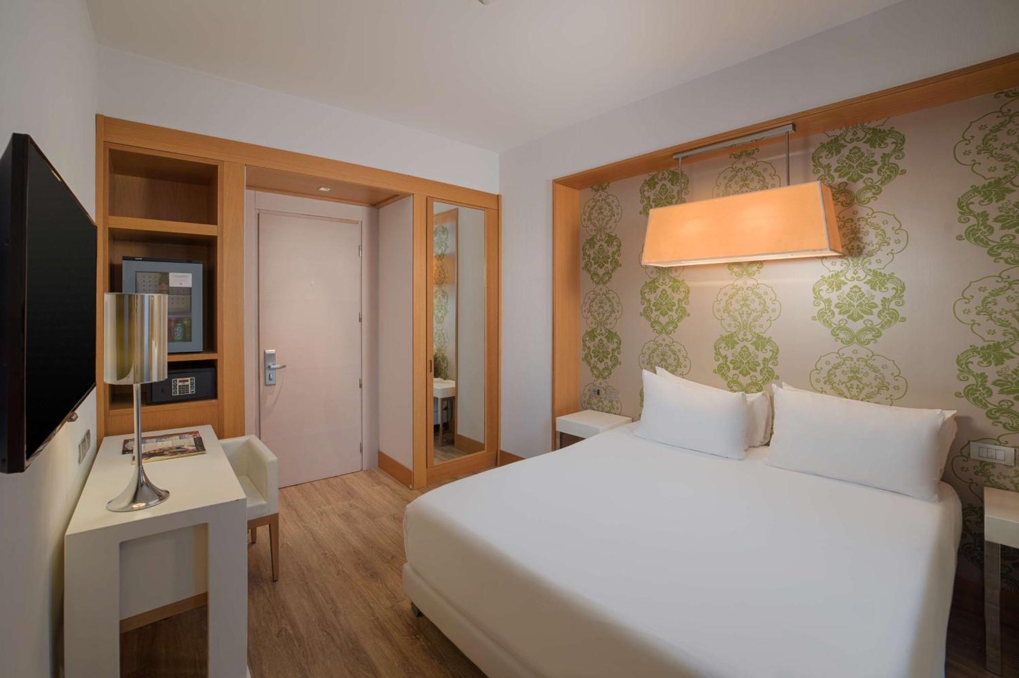 Nh Genova Centro Hotel Luaran gambar